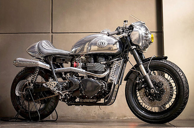 Triumph Thruxton превратился в Streampunk Racer